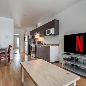 Apartment 5-star Prime Location - Bright, Montreal