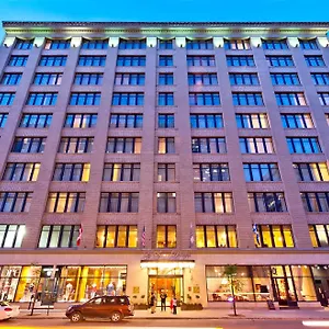 Le Square Phillips & Hotel