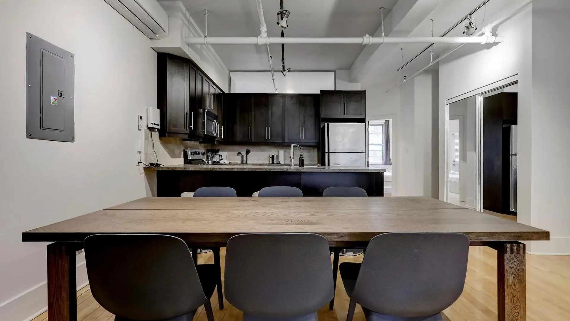 Charming 4Br Spacious Retreat In The Plateau Zv8 Montreal 0*,  Canada