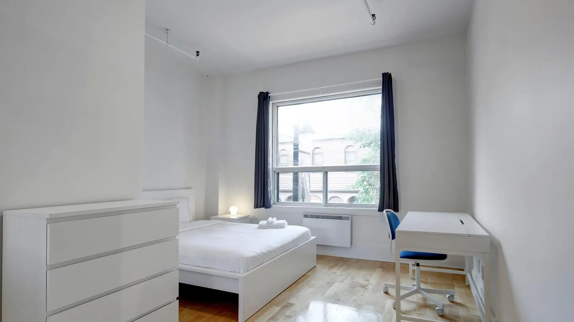 Charming 4Br Spacious Retreat In The Plateau Zv8 Montreal Apartment