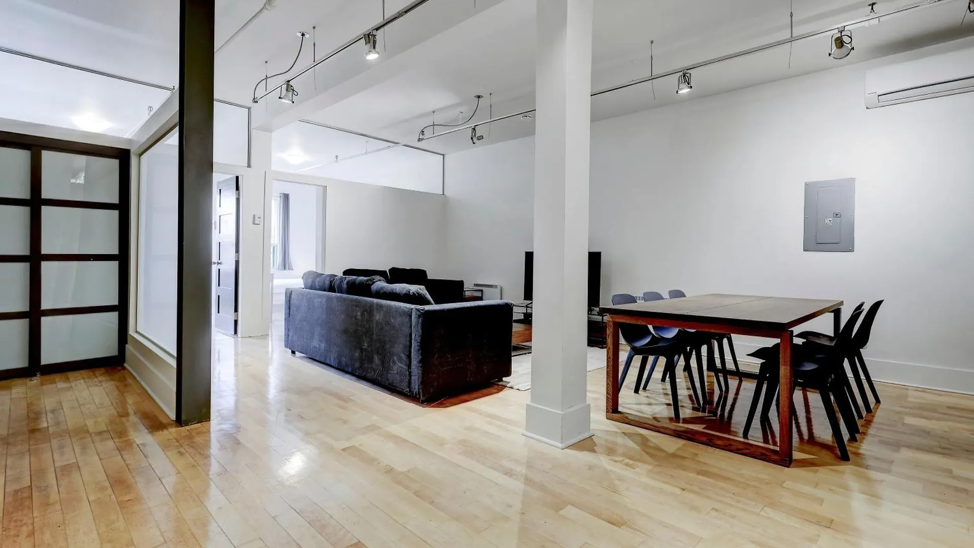 Charming 4Br Spacious Retreat In The Plateau Zv8 Montreal