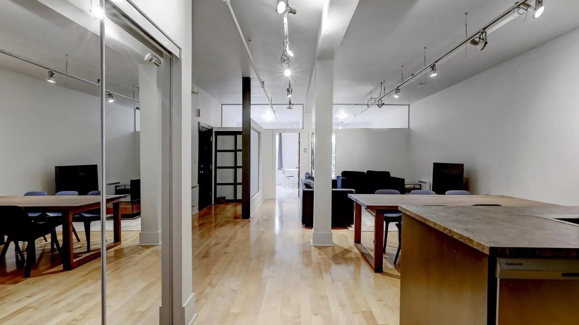 Apartment Charming 4Br Spacious Retreat In The Plateau Zv8 Montreal