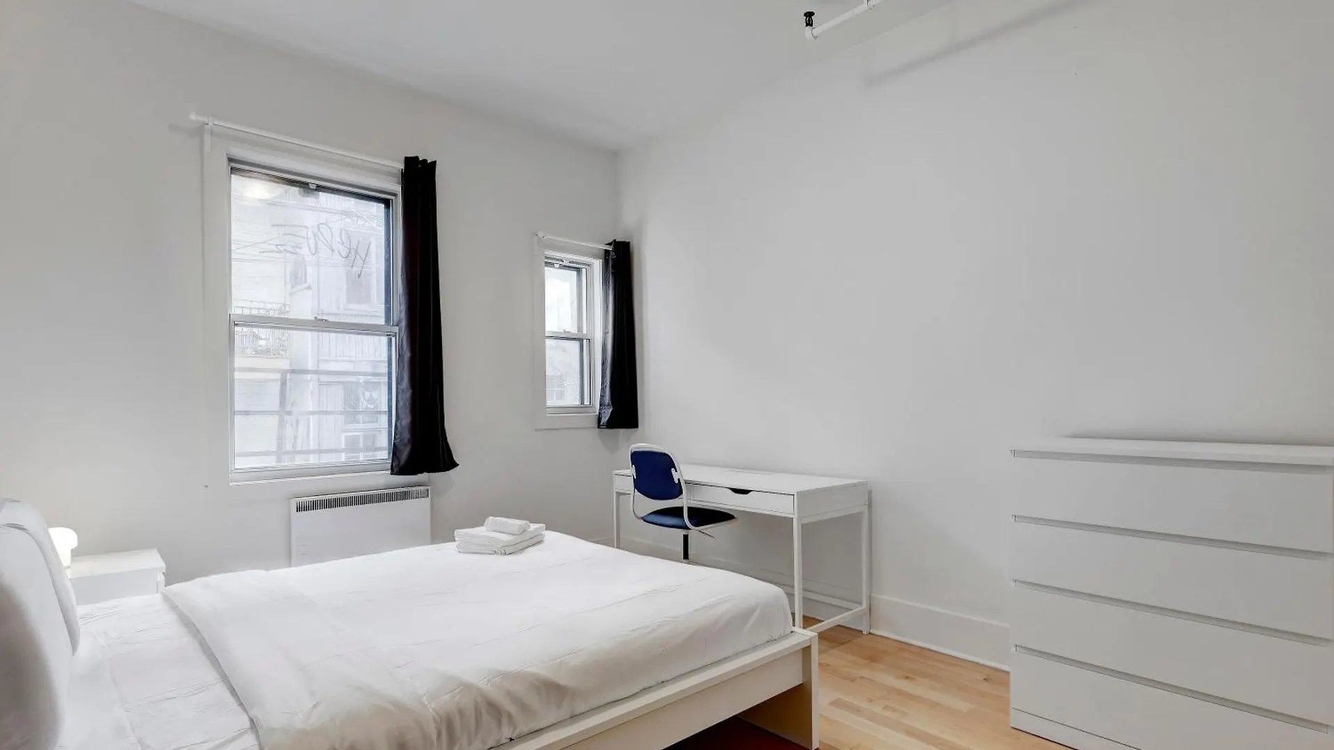 Charming 4Br Spacious Retreat In The Plateau Zv8 Montreal Apartment